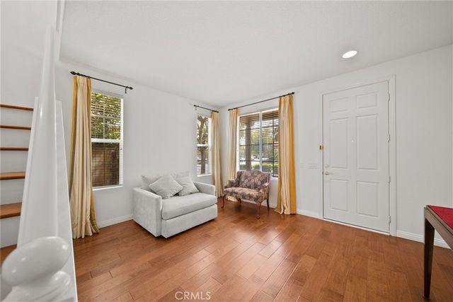 24245 Silhouette, Valencia, CA 91354