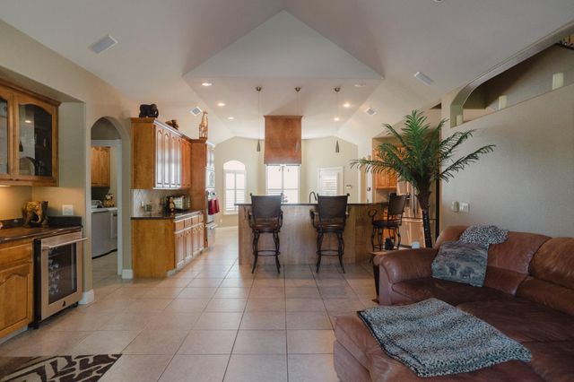 2253 Dyllan Ave, Atwater, CA 95301