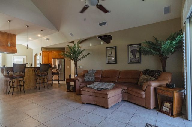 2253 Dyllan Ave, Atwater, CA 95301