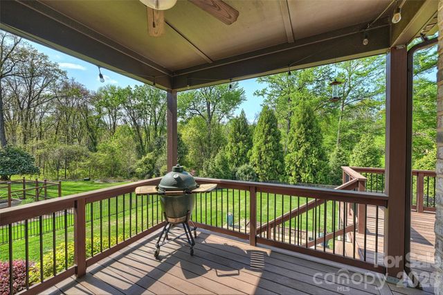 2244 Rock Creek Drive, Charlotte, NC 28226