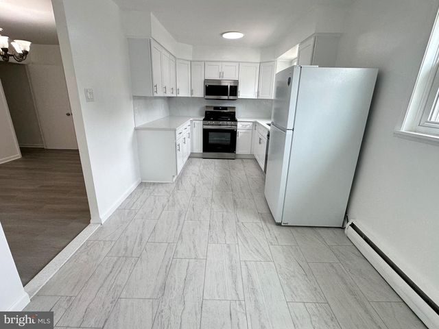 1121 SOLLY AVE, Philadelphia, PA 19111