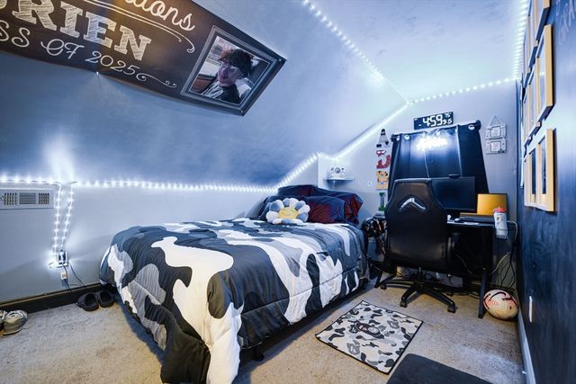 402 Cottage St, New Bedford, MA 02740