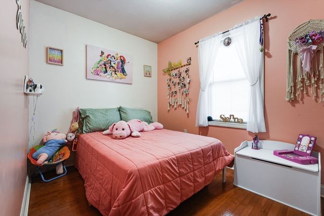 402 Cottage St, New Bedford, MA 02740