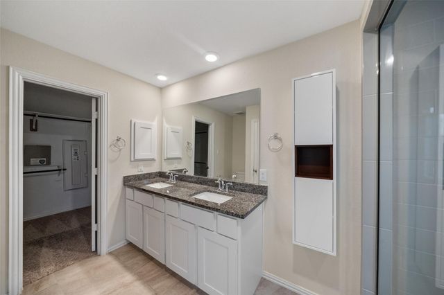 708 Ivory Manor Drive, Houston, TX 77018