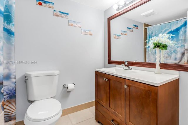 9210 Fontainebleau Blvd 104, Miami, FL 33172