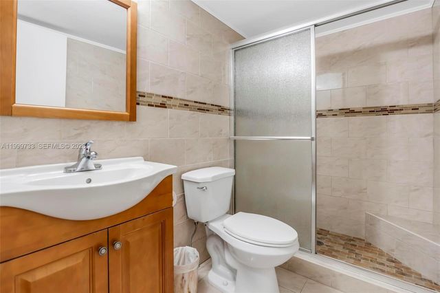 9210 Fontainebleau Blvd 104, Miami, FL 33172