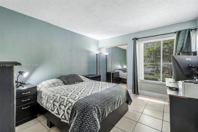 9210 Fontainebleau Blvd 104, Miami, FL 33172