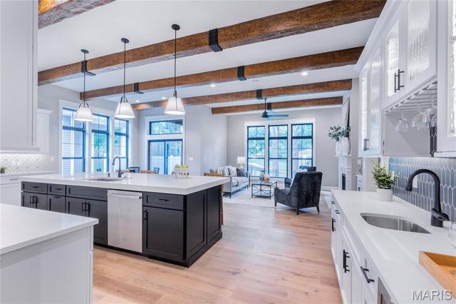 439 Landscape Court, Webster Groves, MO 63119