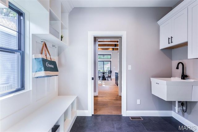 439 Landscape Court, Webster Groves, MO 63119