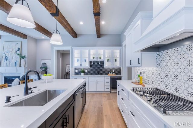 439 Landscape Court, Webster Groves, MO 63119