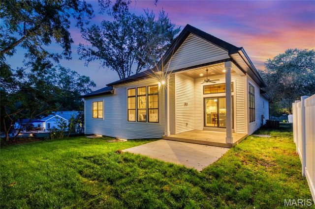 439 Landscape Court, Webster Groves, MO 63119