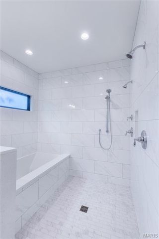 439 Landscape Court, Webster Groves, MO 63119