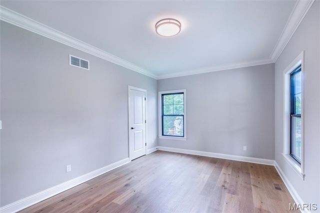 439 Landscape Court, Webster Groves, MO 63119