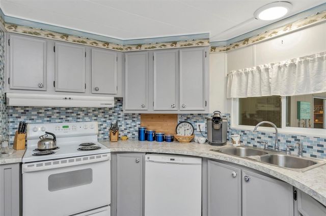 148 BEECHWOOD DRIVE 57, Safety Harbor, FL 34695