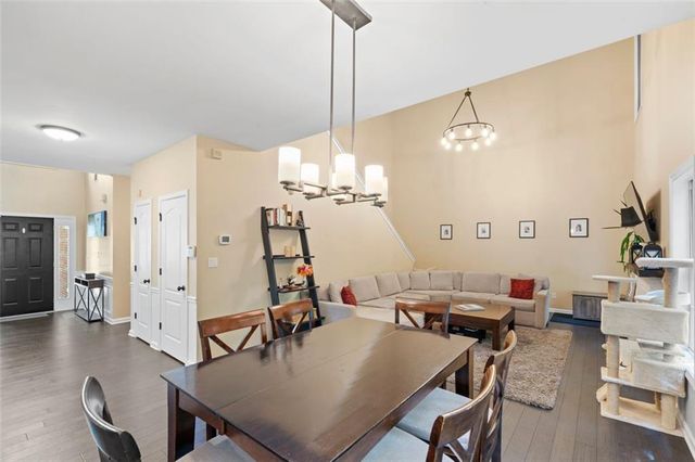 4405 RED ROCK Point, Suwanee, GA 30024