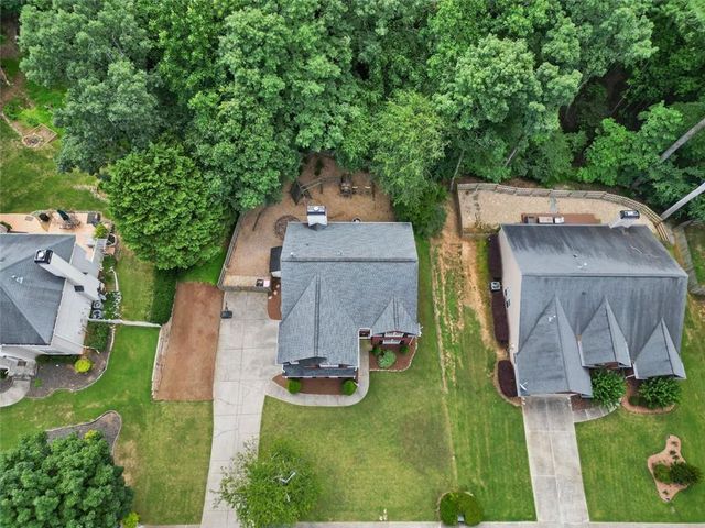 4405 RED ROCK Point, Suwanee, GA 30024