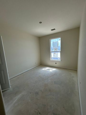 3524 Helena Street, Gainesville, TX 76240