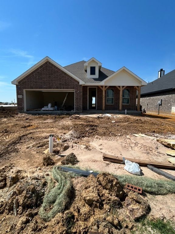 3524 Helena Street, Gainesville, TX 76240