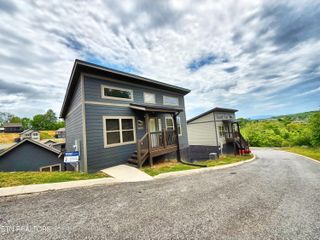 1654 Veterans Blvd 33, Sevierville, TN 37862