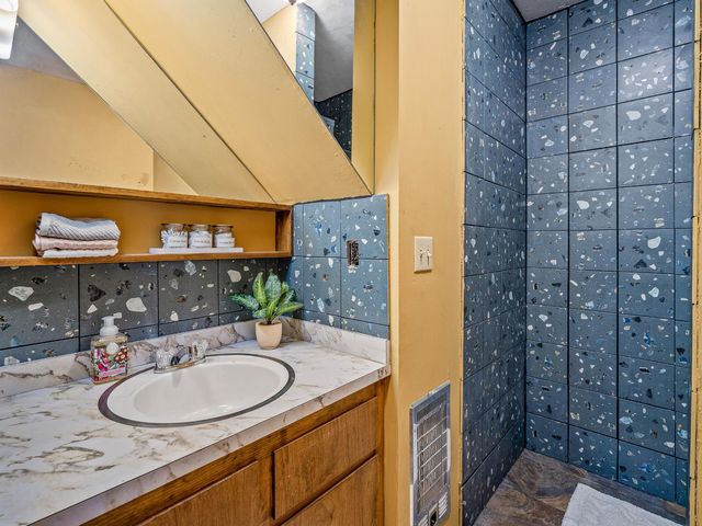 6758 Onyx Trl, Pollock Pines, CA 95726