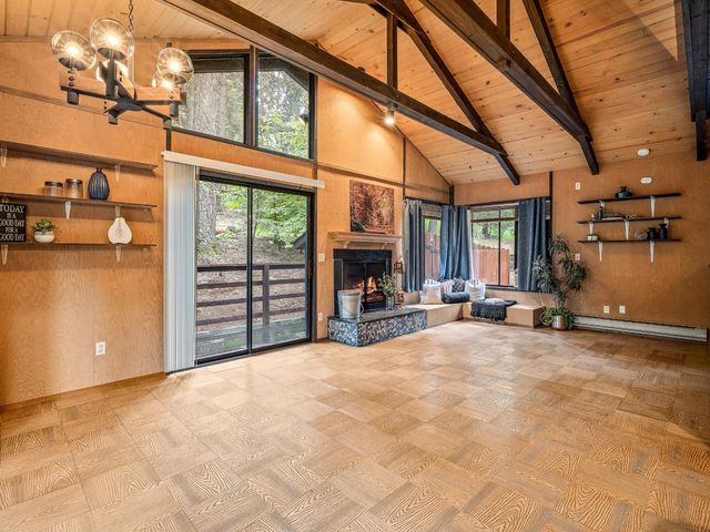 6758 Onyx Trl, Pollock Pines, CA 95726