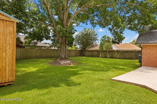 400 Rue Colombe, Carencro, LA 70520