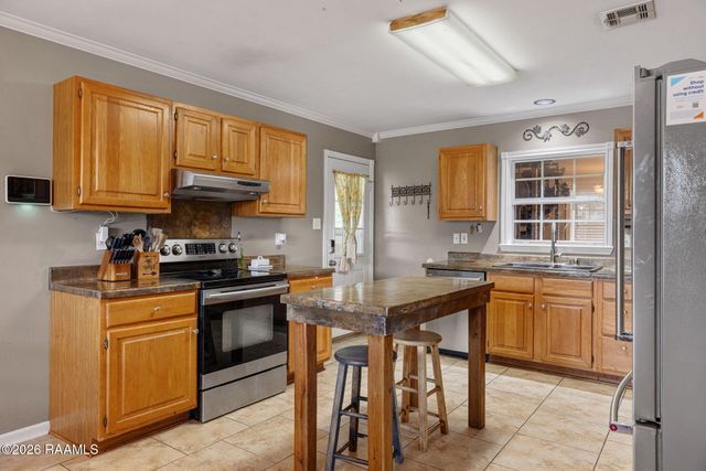 400 Rue Colombe, Carencro, LA 70520