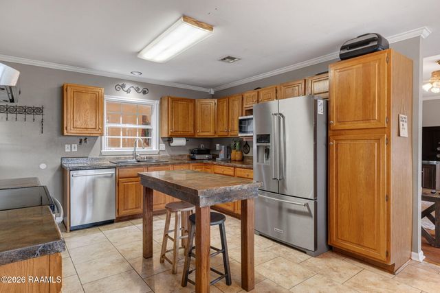 400 Rue Colombe, Carencro, LA 70520