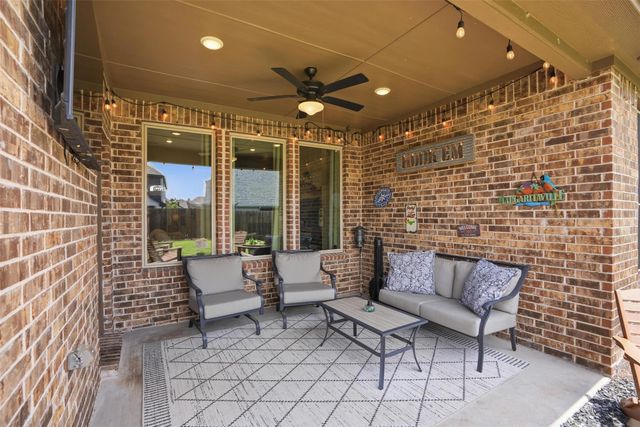 552 Taylor Drive, Rockwall, TX 75087
