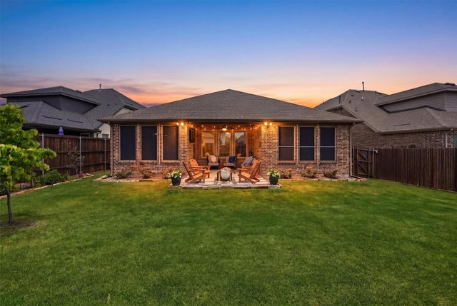 552 Taylor Drive, Rockwall, TX 75087