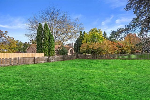 N31W7296 Lincoln BOULEVARD, Cedarburg, WI 53012