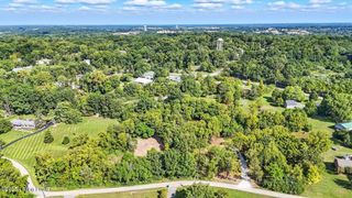 1805 Wildbriar Ct, La Grange, KY 40031