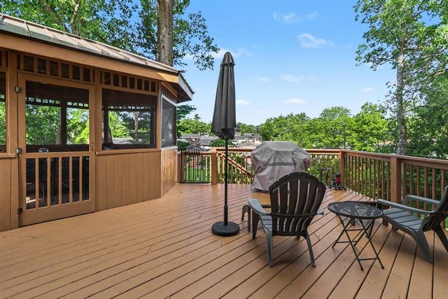 7618 Hampton Oaks Drive, Portage, MI 49024