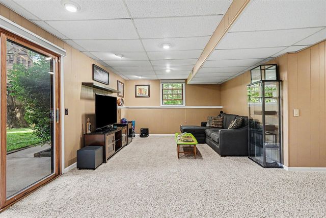 7618 Hampton Oaks Drive, Portage, MI 49024