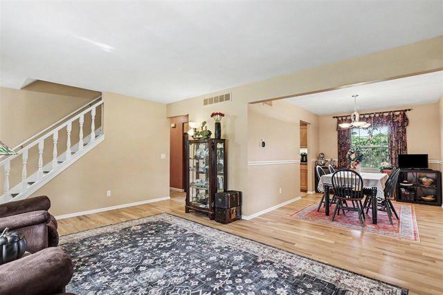 7618 Hampton Oaks Drive, Portage, MI 49024