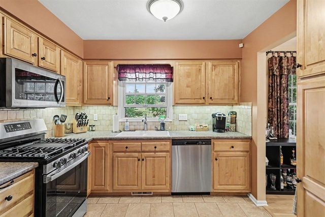 7618 Hampton Oaks Drive, Portage, MI 49024