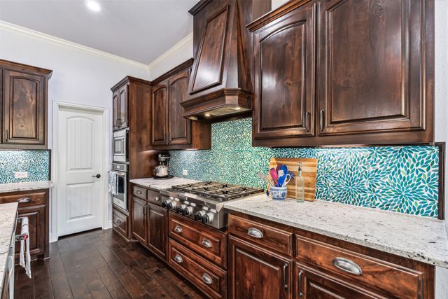 245 Prairie Oak Court, Burleson, TX 76028