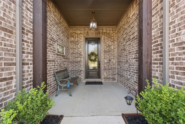 245 Prairie Oak Court, Burleson, TX 76028