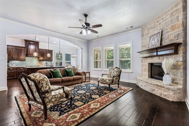 245 Prairie Oak Court, Burleson, TX 76028