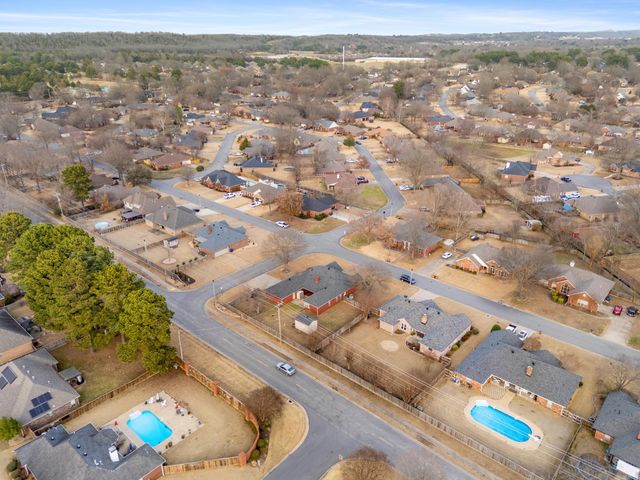 1655 Chicot Drive, Conway, AR 72034