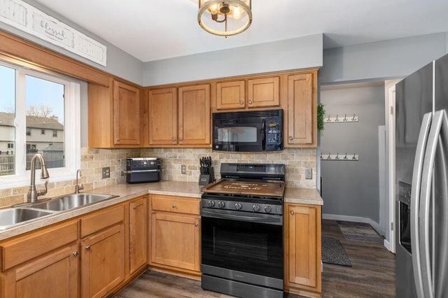 7337 Harmon Lane, Jenison, MI 49428