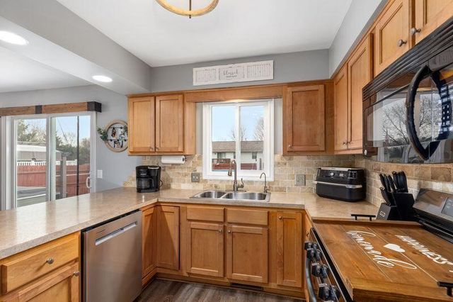 7337 Harmon Lane, Jenison, MI 49428