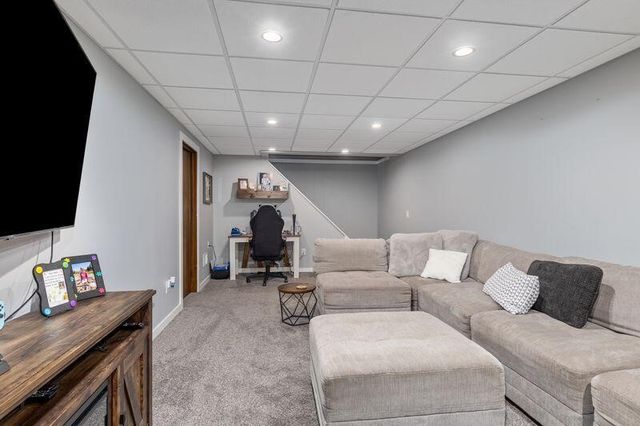 7337 Harmon Lane, Jenison, MI 49428