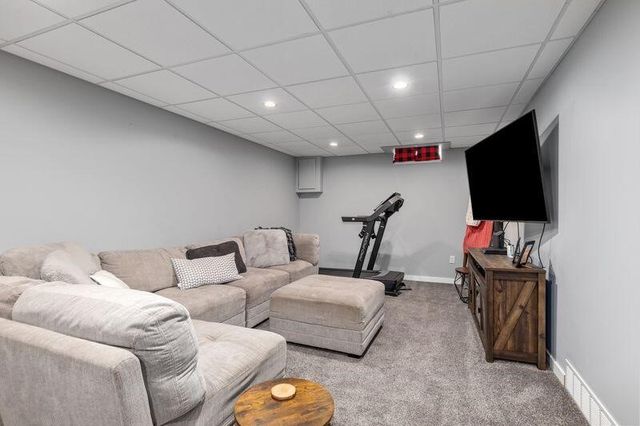 7337 Harmon Lane, Jenison, MI 49428