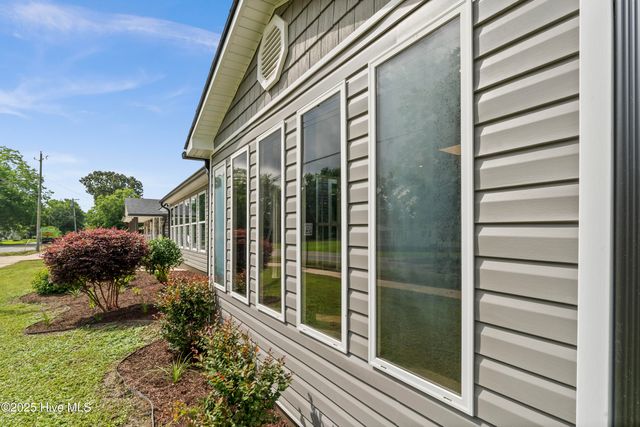 705 Bullard Street, Roseboro, NC 28382