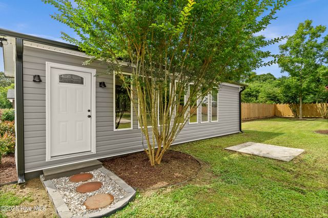 705 Bullard Street, Roseboro, NC 28382