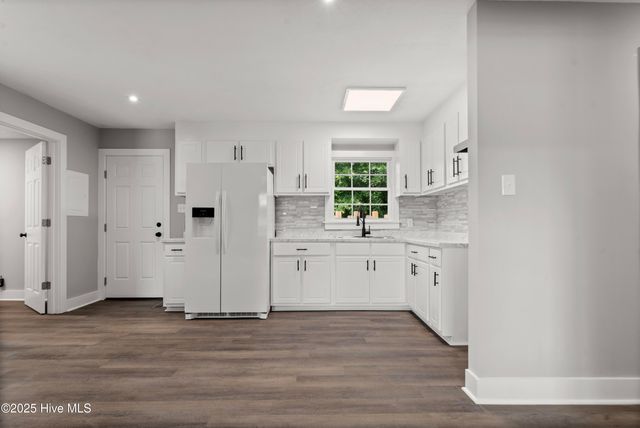 705 Bullard Street, Roseboro, NC 28382