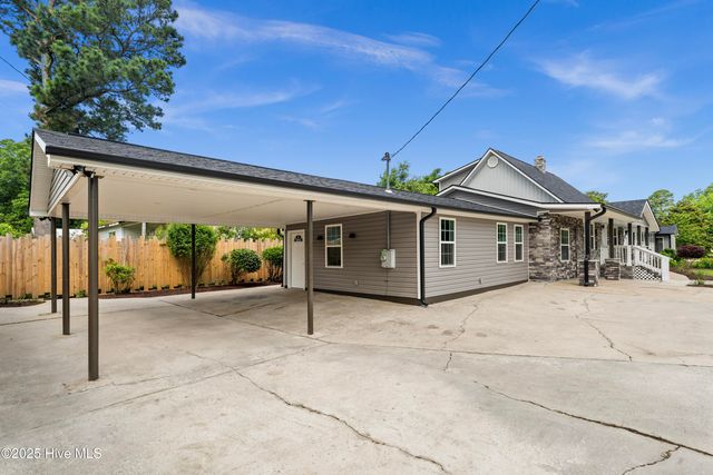 705 Bullard Street, Roseboro, NC 28382