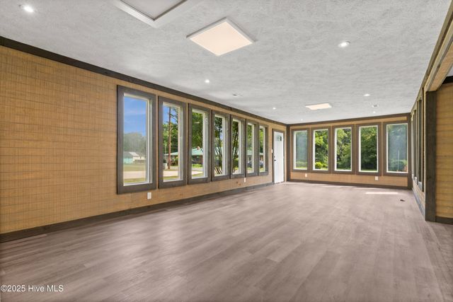 705 Bullard Street, Roseboro, NC 28382