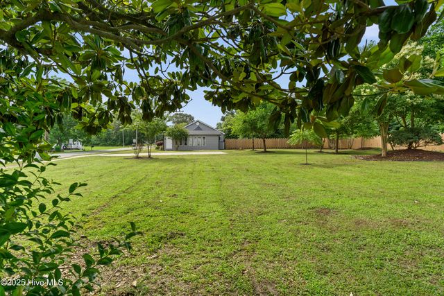 705 Bullard Street, Roseboro, NC 28382